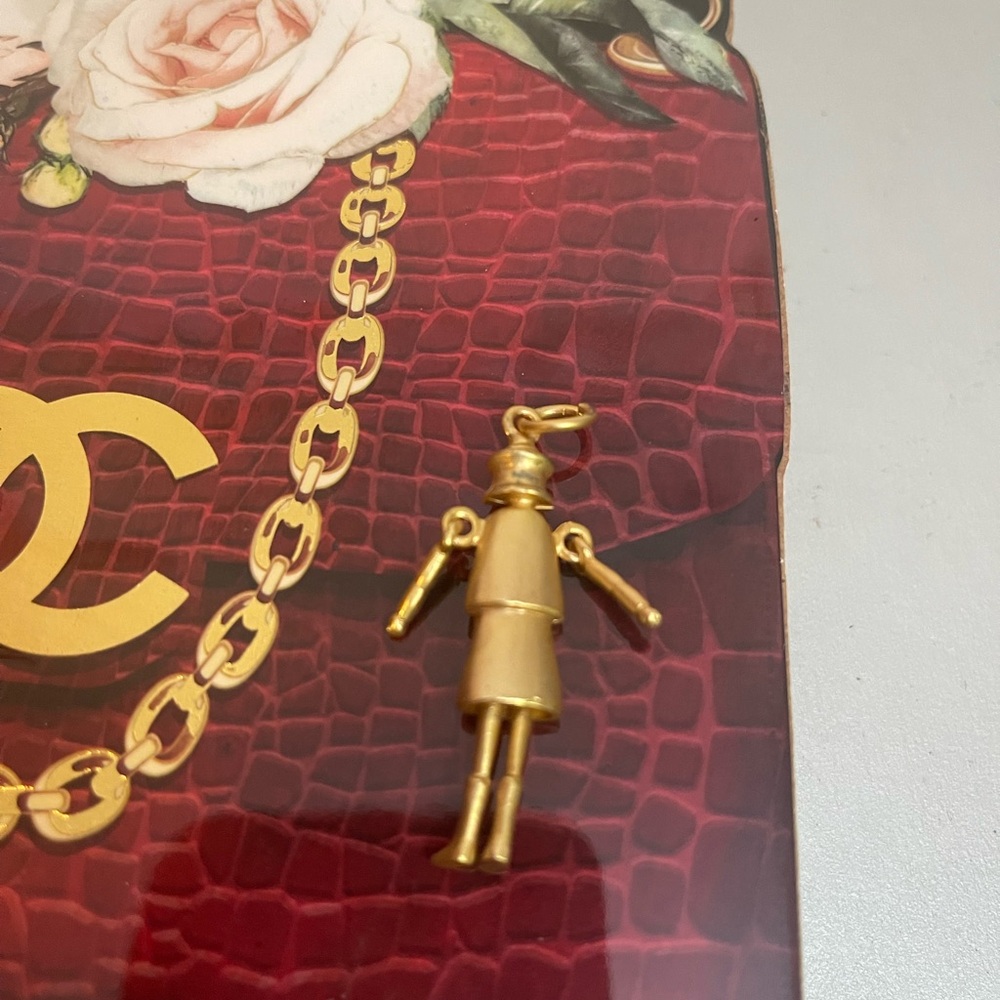Chanel zipper puller - Picture 7 of 11